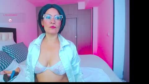 CarolinneFiotti online show from 30, 9, 2025