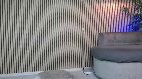 Snapshot of carolynnx chatting on 16, 10, 2025 carolynnx online show from 16, 10, 2025
