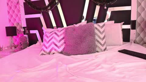 Caro Gmez  online show from 18, 12, 2024