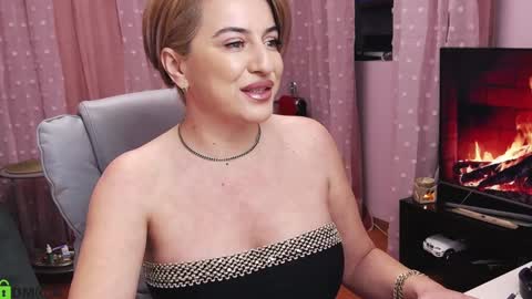 Carrie online show from 14, 1, 2025