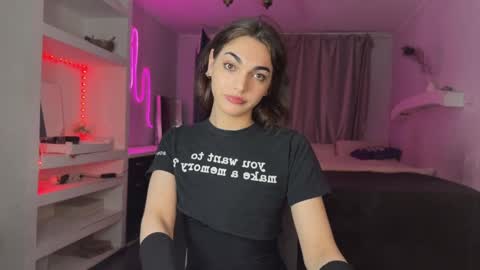 Snapshot of carry_hai chatting on 5, 1, 2025 Carry online show from 5, 1, 2025