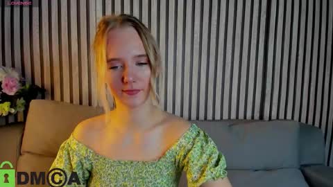 Casey sweeet online show from 21, 10, 2025