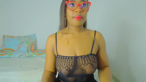 Snapshot of caseymoon chatting on 25, 6, 2026 Casey online show from 25, 6, 2026