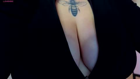 Casey Robbins online show from 11, 10, 2025