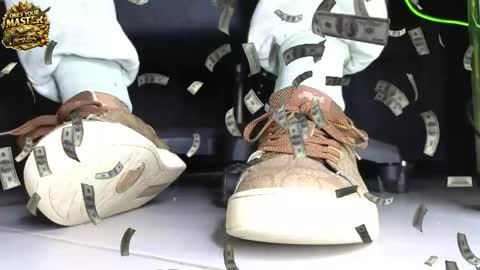 Snapshot of cash_master777 chatting on 26, 5, 2026 cash_master777 online show from 26, 5, 2026