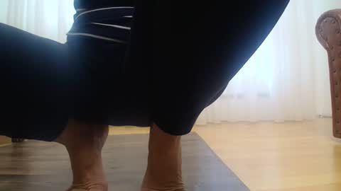 Cassandra joy online show from 12, 3, 2025