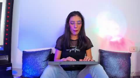 Snapshot of casseydagger chatting on 13, 6, 2026 CASSEY online show from 13, 6, 2026