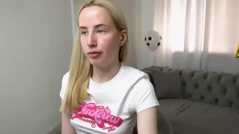 Snapshot of cassie_kelman chatting on 7, 7, 2026 Cassie online show from 7, 7, 2026