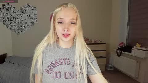 Cassie Rosss online show from 31, 12, 2024