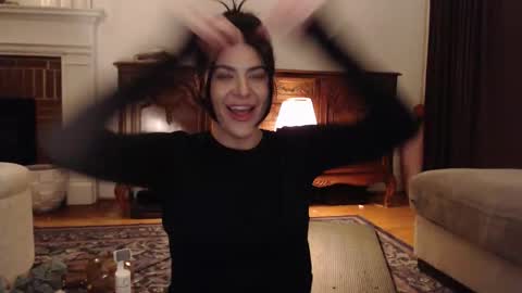 cassiealvarez online show from 27, 2, 2026