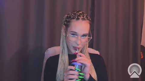 Snapshot of cassiemich chatting on 4, 12, 2024 Cassie online show from 4, 12, 2024