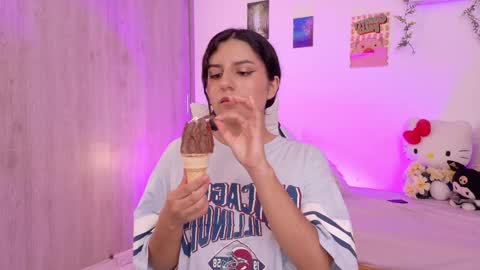 Paula  online show from 17, 5, 2026