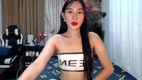 Snapshot of cassydeluxe chatting on 14, 10, 2025 Cassy online show from 14, 10, 2025