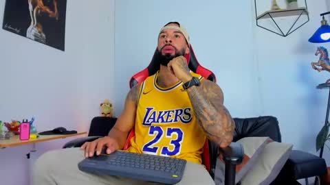 Matheo Brown online show from 13, 2, 2025