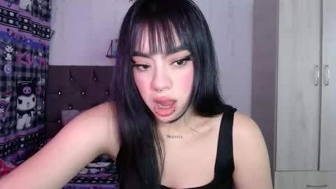 Mila online show from 3, 12, 2025