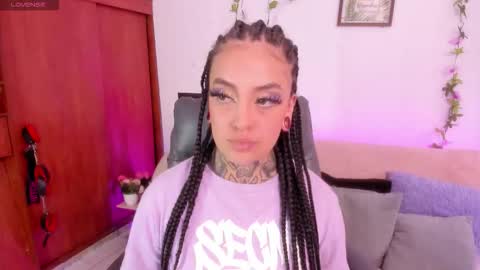 Cata green model independient online show from 5, 1, 2026