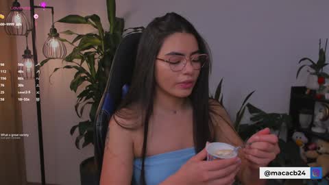 MACARENA online show from 18, 1, 2025