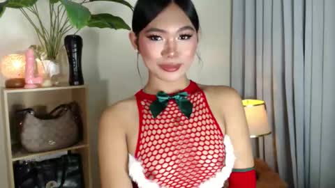 CatalenaX online show from 4, 12, 2025