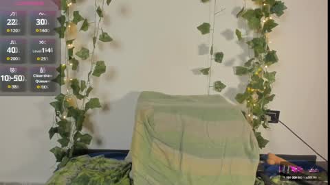 cataleya19__ online show from 5, 2, 2025