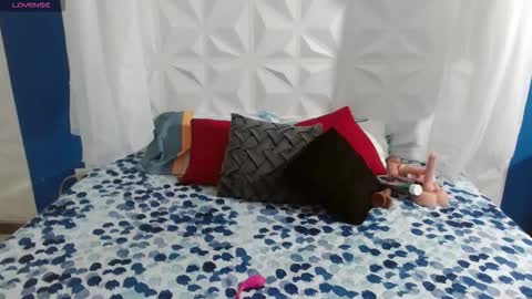 cataleya_eebony online show from 2, 12, 2025