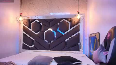 Cataleya online show from 5, 11, 2025