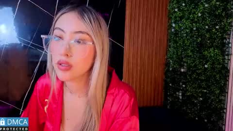 Snapshot of catalina_18g chatting on 4, 3, 2026 catalina_18g online show from 4, 3, 2026