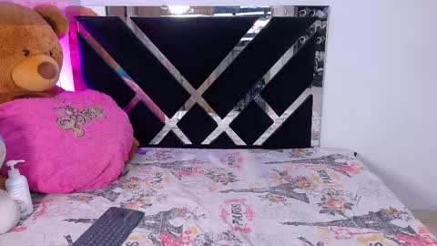 Snapshot of catalina_smith__ chatting on 28, 4, 2026 Catalina online show from 28, 4, 2026