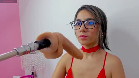 Snapshot of catalina_whore1 chatting on 3, 3, 2025 catalina_whore1 online show from 3, 3, 2025