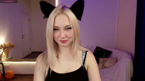 Anna  online show from 28, 11, 2025