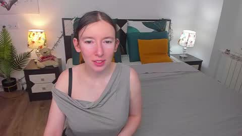 Snapshot of catherinewalls chatting on 4, 3, 2025 Catrin online show from 4, 3, 2025