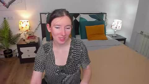 Snapshot of catherinewalls chatting on 10, 3, 2025 Catrin online show from 10, 3, 2025