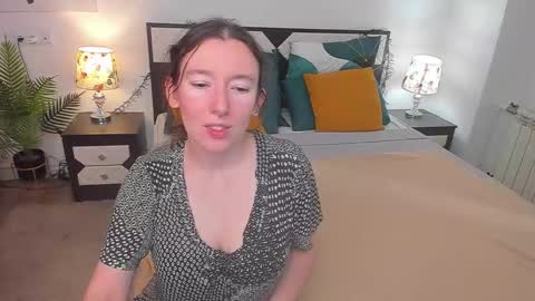 Snapshot of catherinewalls chatting on 25, 9, 2025 Catrin online show from 25, 9, 2025