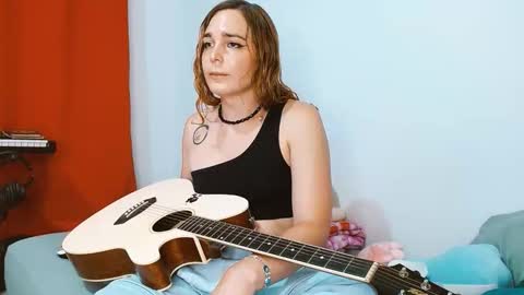 Snapshot of catnessa_ chatting on 19, 10, 2025 Catalina Restrepo online show from 19, 10, 2025