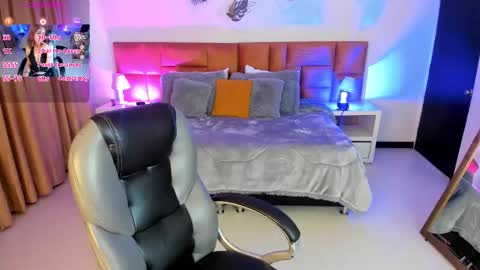 Snapshot of catti_brie_ chatting on 29, 10, 2025 catti_brie_ online show from 29, 10, 2025