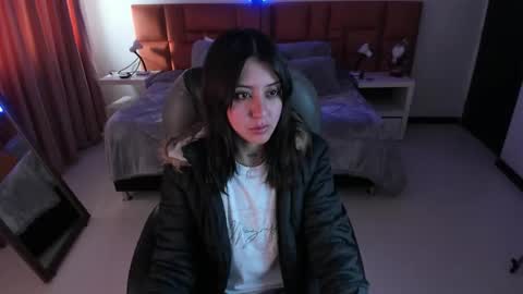 Snapshot of catti_brie_ chatting on 29, 11, 2025 catti_brie_ online show from 29, 11, 2025