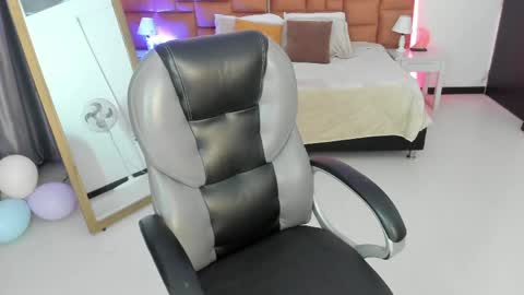 Snapshot of catti_brie_ chatting on 22, 4, 2026 catti_brie_ online show from 22, 4, 2026