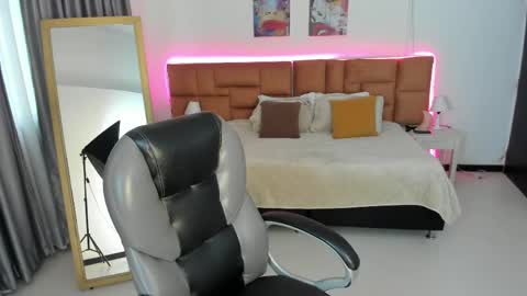 Snapshot of catti_brie_ chatting on 26, 4, 2026 catti_brie_ online show from 26, 4, 2026