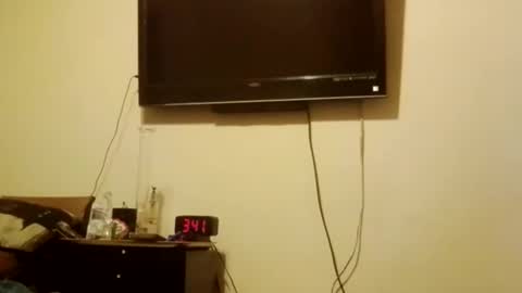 Snapshot of caughtnaked chatting on 24, 5, 2026 caughtnaked online show from 24, 5, 2026