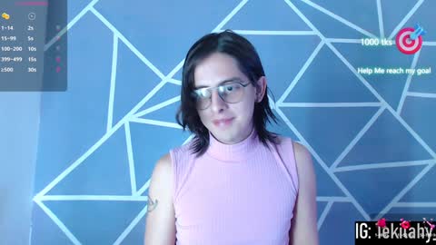 Snapshot of cava_pretty chatting on 23, 1, 2025 cava_pretty online show from 23, 1, 2025