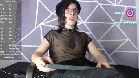 Snapshot of cava_pretty chatting on 1, 3, 2025 cava_pretty online show from 1, 3, 2025