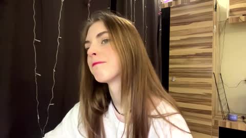 Snapshot of caylakimbro chatting on 28, 2, 2026 Polly online show from 28, 2, 2026