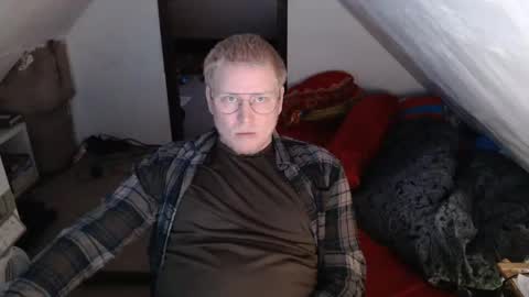 Snapshot of cebas chatting on 10, 3, 2025 cebas online show from 10, 3, 2025