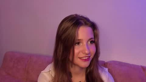 Lina  online show from 19, 11, 2025