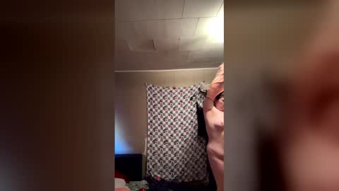 Snapshot of cecerose813 chatting on 7, 4, 2026 cecerose813 online show from 7, 4, 2026