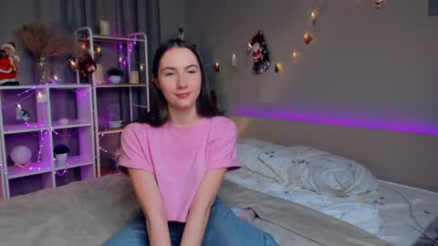 Josie Manesi online show from 27, 12, 2024