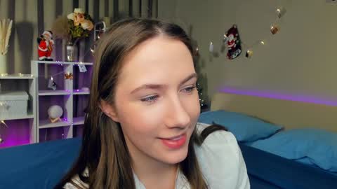 Josie Manesi online show from 24, 1, 2025