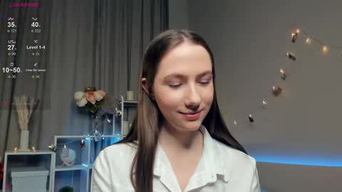 Josie Manesi online show from 20, 2, 2025