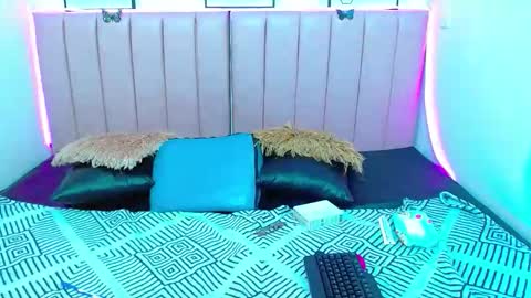 celesste_musk online show from 23, 10, 2025