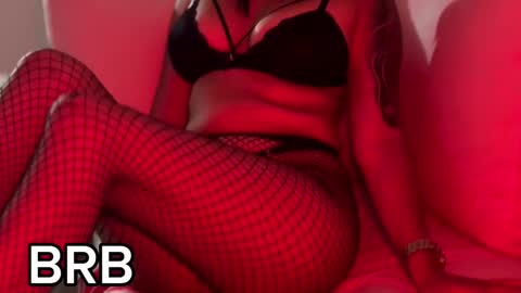 Sofia Castrillon online show from 4, 3, 2025