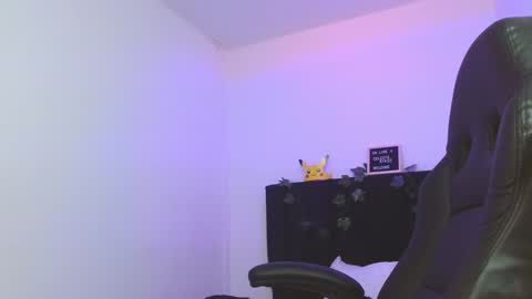 celesteayase online show from 25, 1, 2025